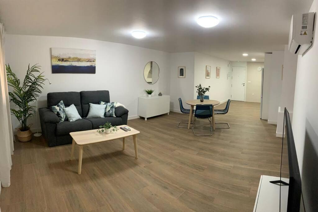 Apartamento Central A Algeciras Luaran gambar